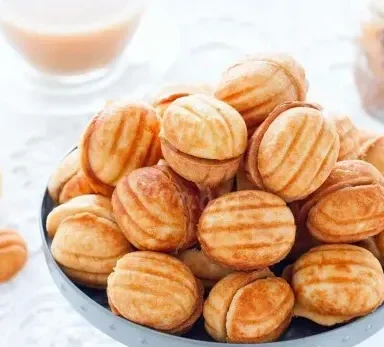 Сладки пълнени орехчета
